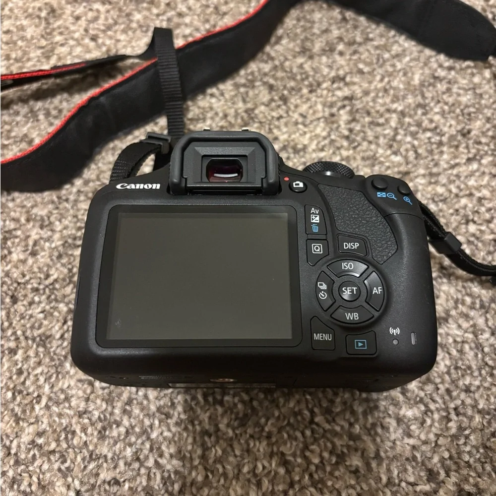 Canon EOS Rebel T7 DSLR Bundle 18-55mm & 75-300mm Lenses, Bag, Strap, Charger.
